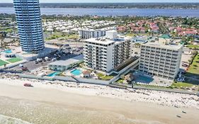 Relax And Chill Beachside Condo